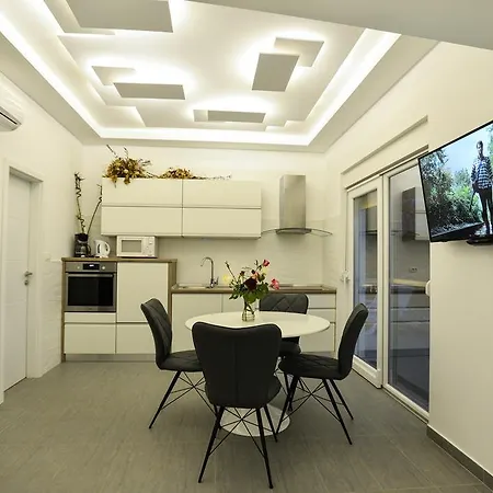Benelux Apartmán *