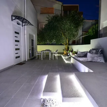 Benelux Apartmán