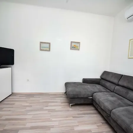 Benelux Apartmán *