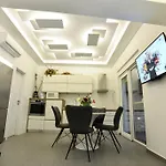 Benelux Апартаменты Задар