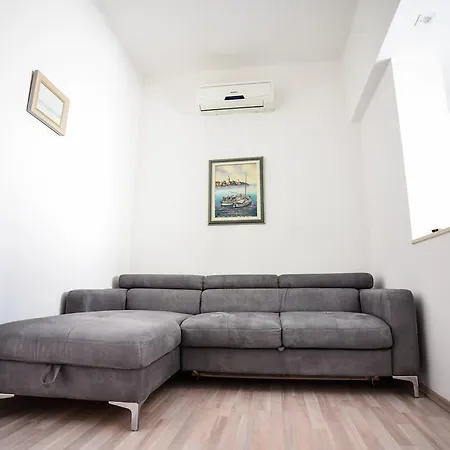 Apartment Benelux