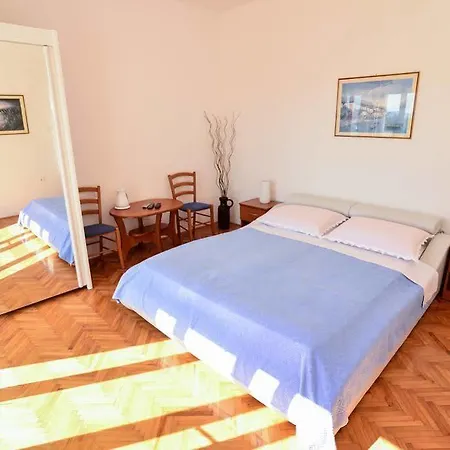 Apartment Benelux *