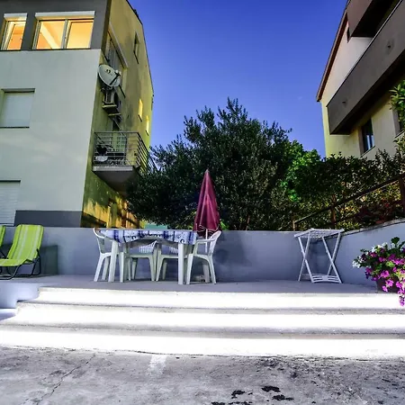 Apartment Benelux Zadar