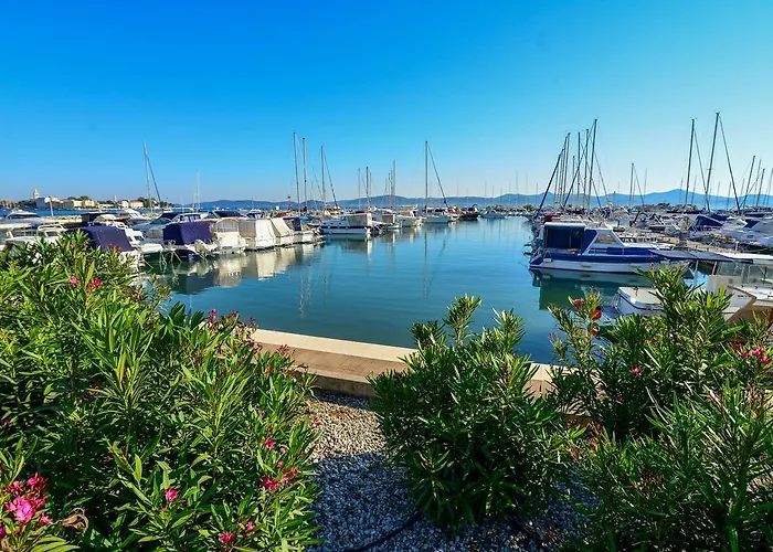 Apartament Benelux *